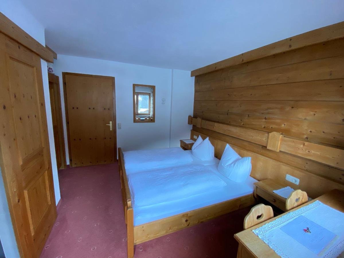 Pension Kandaharblick Pettneu am Arlberg Dış mekan fotoğraf